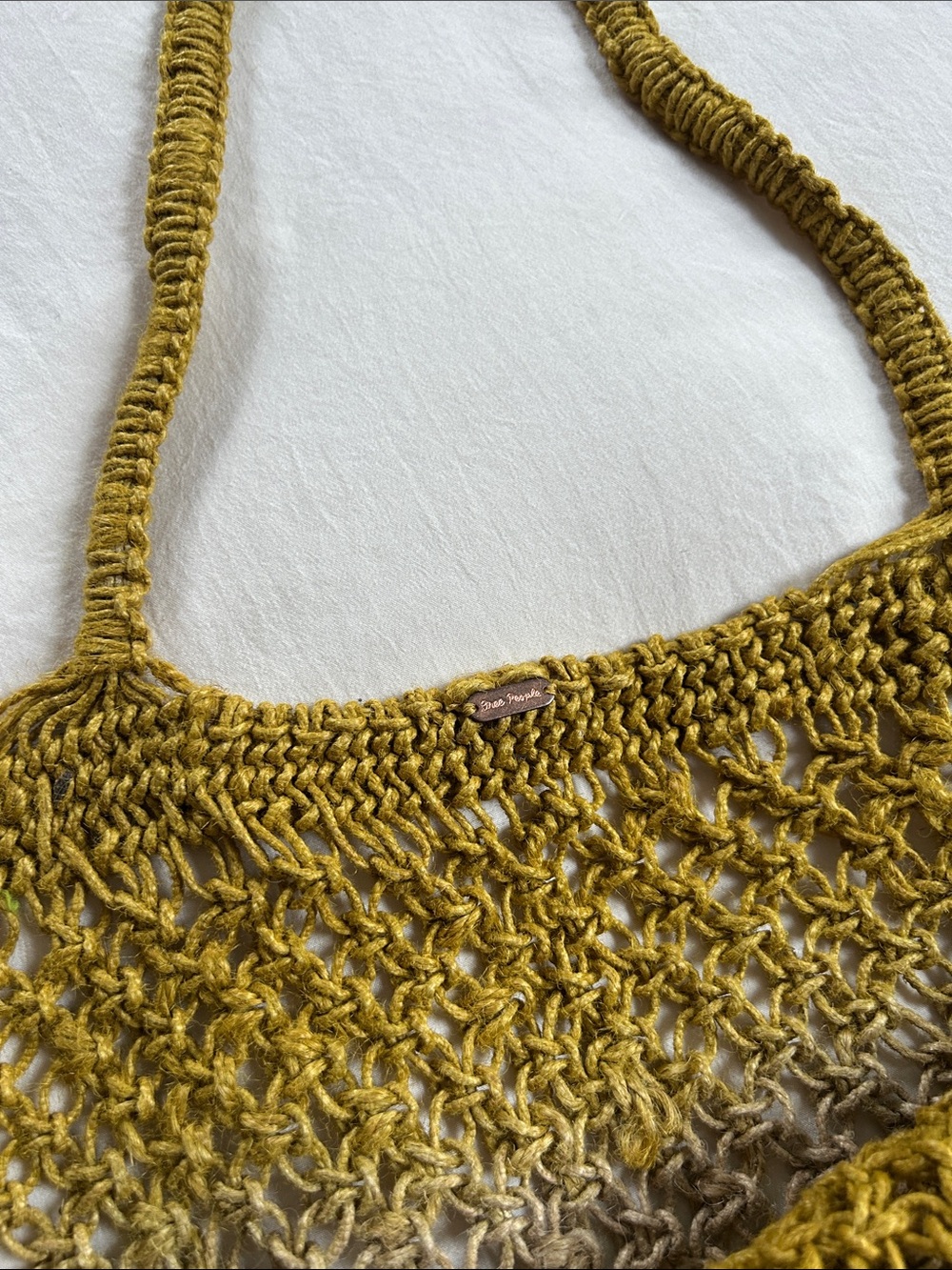 Free People 100% Jute Ombré Bag. 19” wide x 13” long while flat. - Picture 3 of 5
